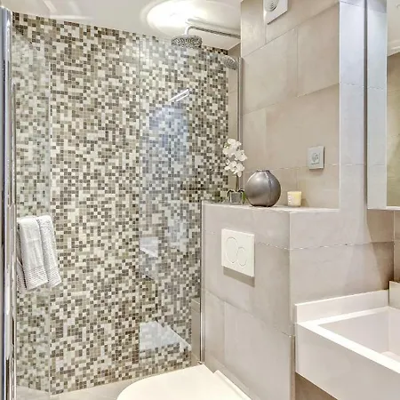 Appartement Luxury Louvre Parijs